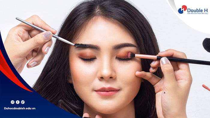 Lý do nên học ngành make up ở Hàn Quốc